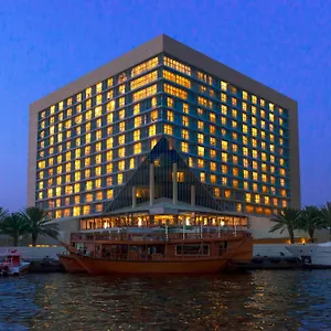 ***** Hotel Sheraton Creek & Towers Emiratos Árabes Unidos
